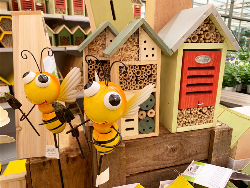 Insektenhotel_bienenfreundlich_Koeln.jpg